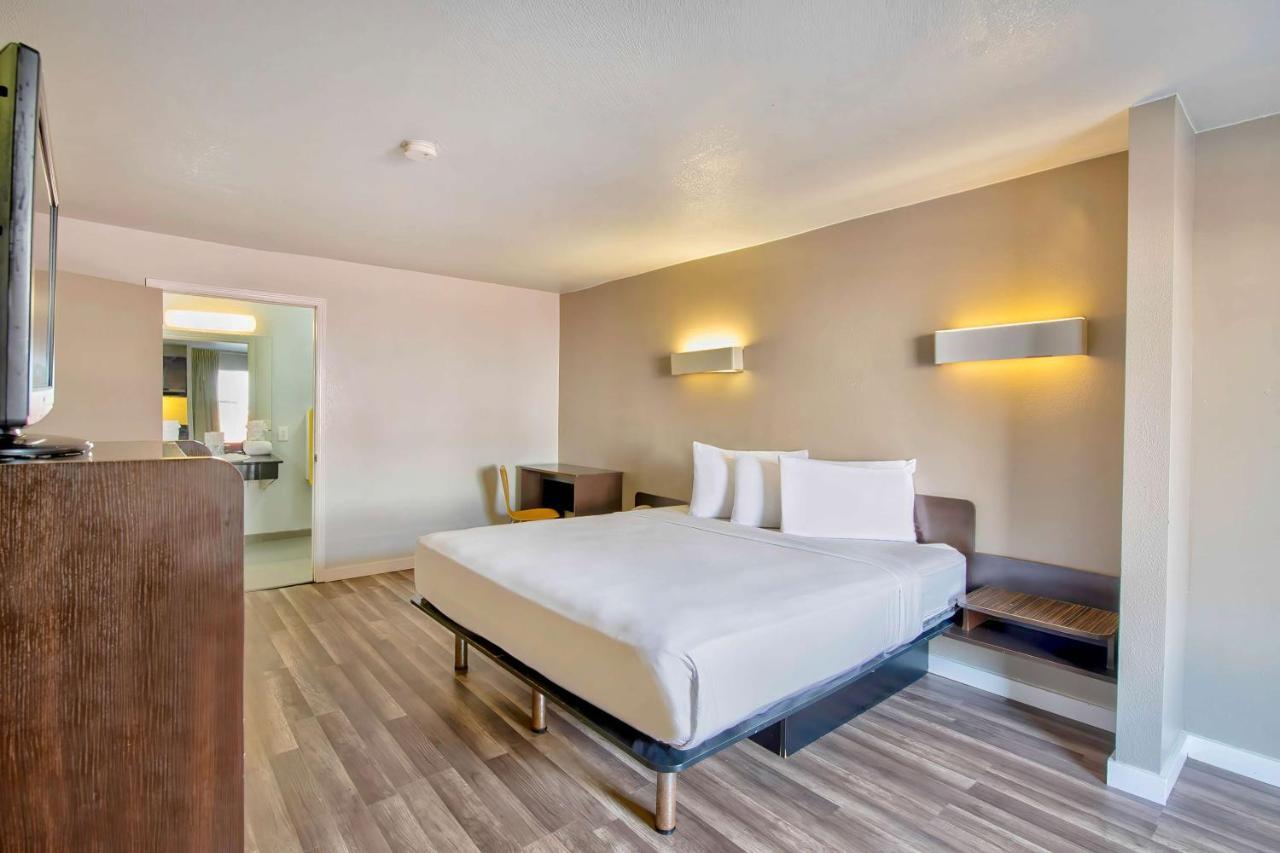 Studio 6-San Antonio, Tx - Airport Экстерьер фото