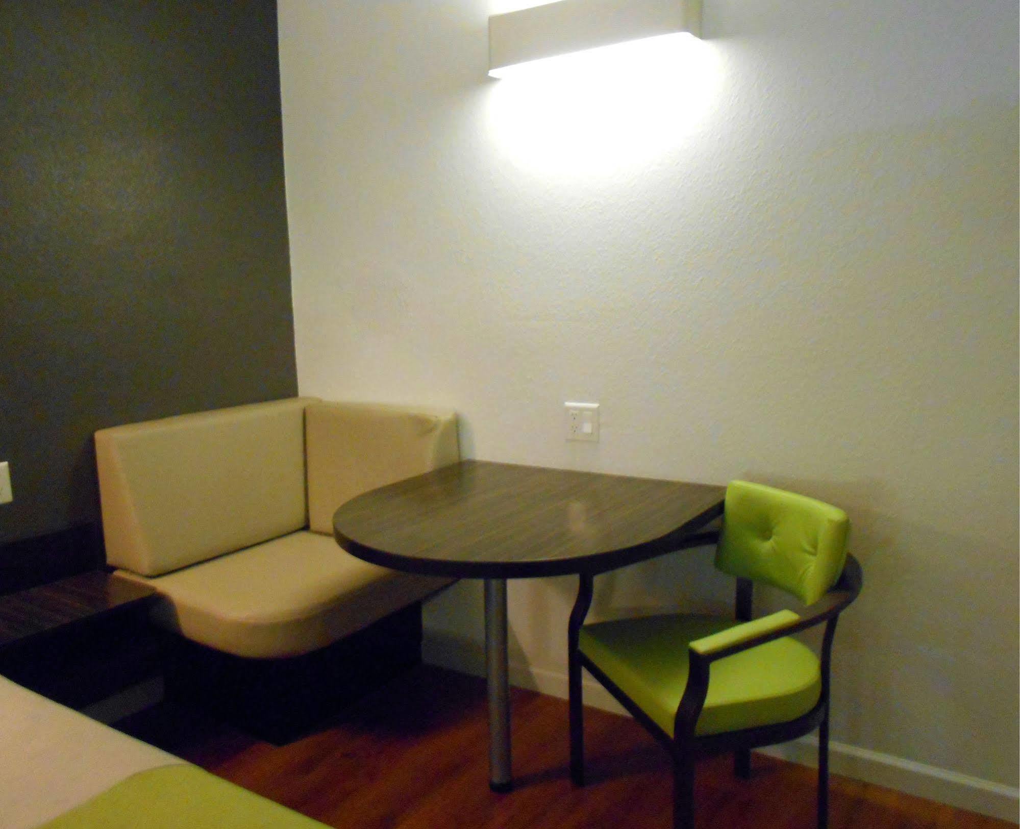 Studio 6-San Antonio, Tx - Airport Экстерьер фото